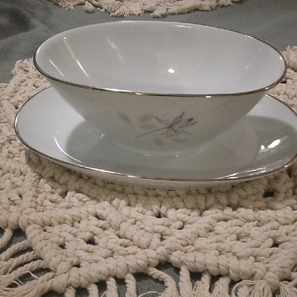Vintage Rosenthal Bettina Gravy Boat 3436 29 & Creamer 3436 /16
